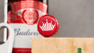 The Clink (Cap in Bottle) - Iarvel Magic (Budweiser)