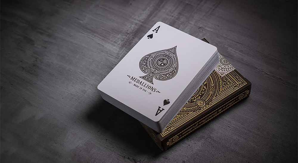 Medallion Playing Cards - theory11 – Image 4