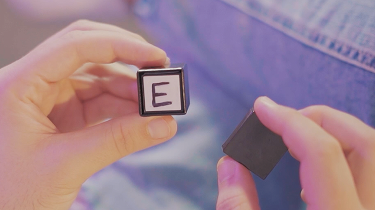 SUPER VISION CUBE (Gimmicks and Online Instructions) - Julio Montoro - Trick – Image 3