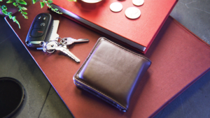 Easy Money Brown Wallet (Gimmick and Online Instructions) - Spencer Kennard - Trick