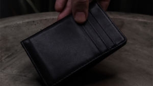 Orphic Business Card Size in Leather (Gimmick and Online Instructions) - Lewis Lé Val and The 1914 - Trick